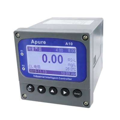 Swimming pool residual chlorine analyzer with sensor